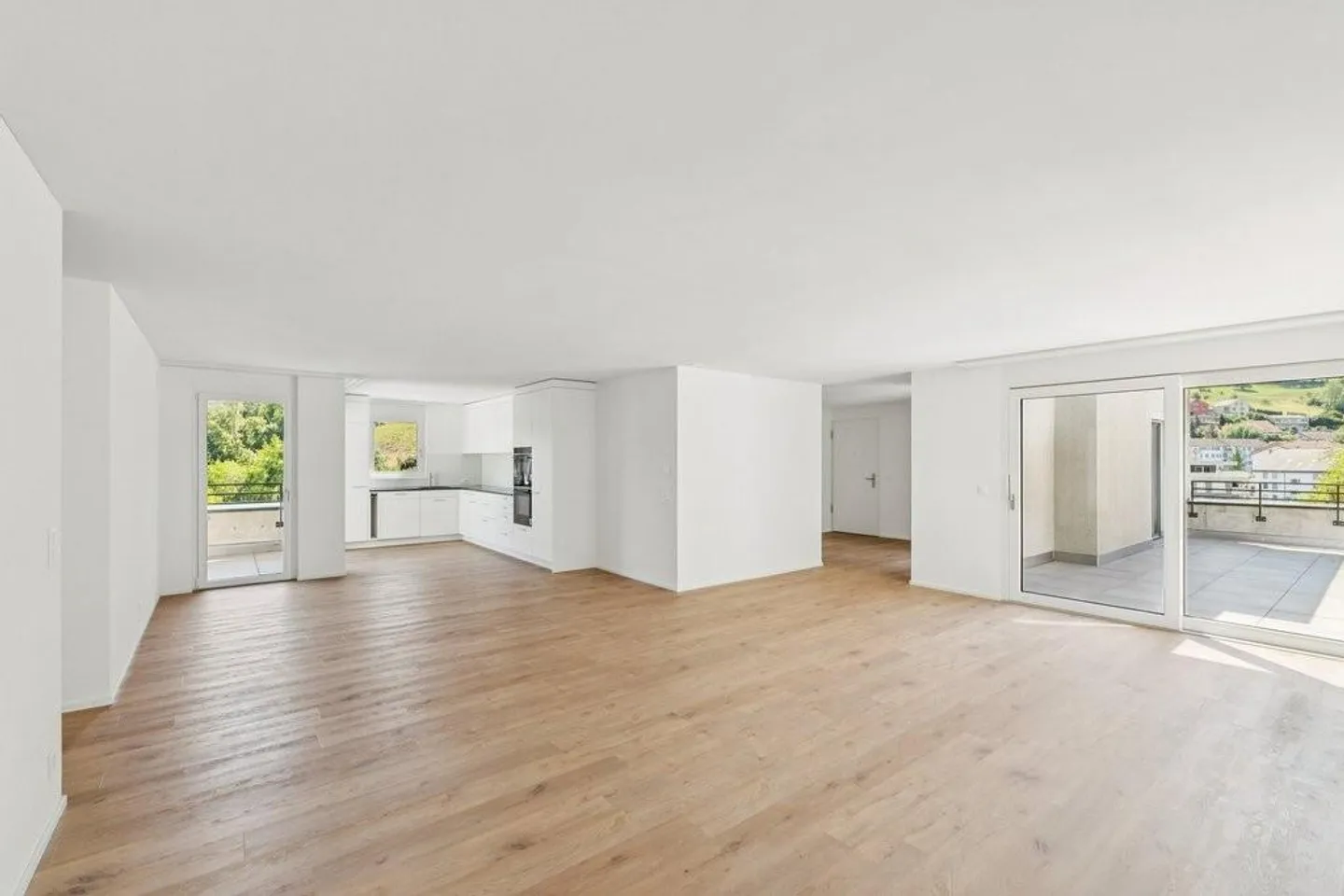 ERSTVERMIETUNG - exklusive Attikawohnung mit 3 Terrassen - Photo 6 sur 12
