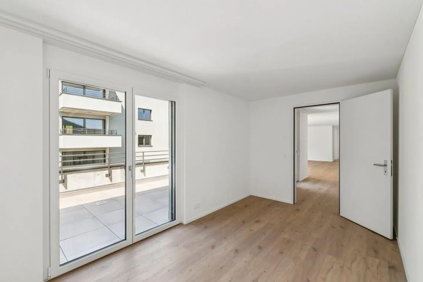 ERSTVERMIETUNG - exklusive Attikawohnung mit 3 Terrassen - Photo 7 sur 12