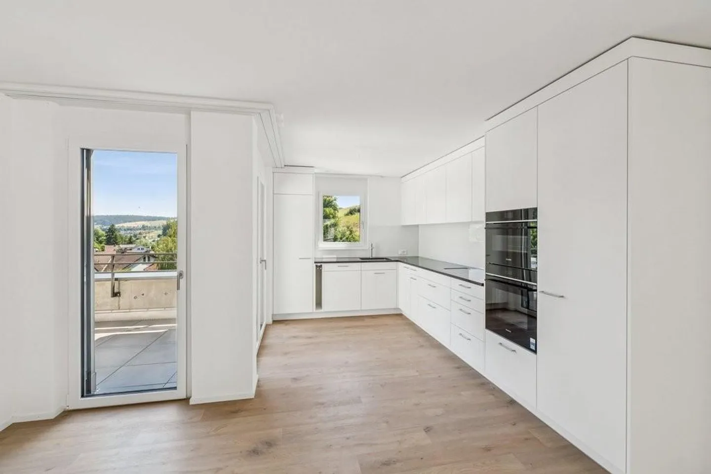 ERSTVERMIETUNG - exklusive Attikawohnung mit 3 Terrassen - Photo 5 sur 12