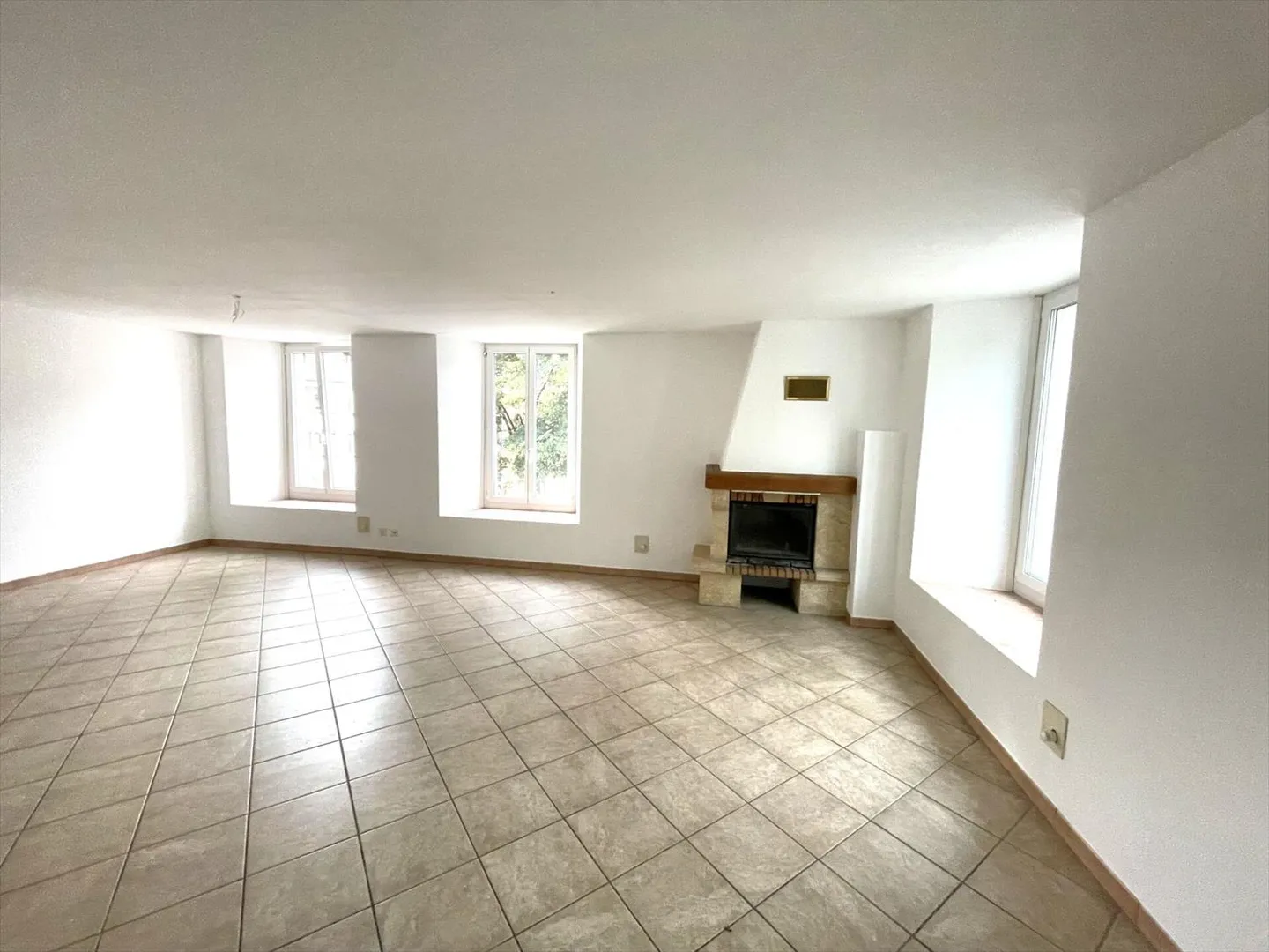 Appartement à louer - Photo 3 sur 7