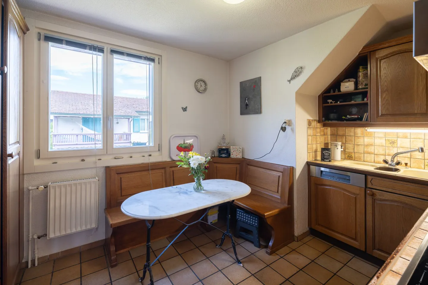 Appartement sous les combles de 3,5 pièces avec vue imprenable sur Belp - Photo 11 sur 13
