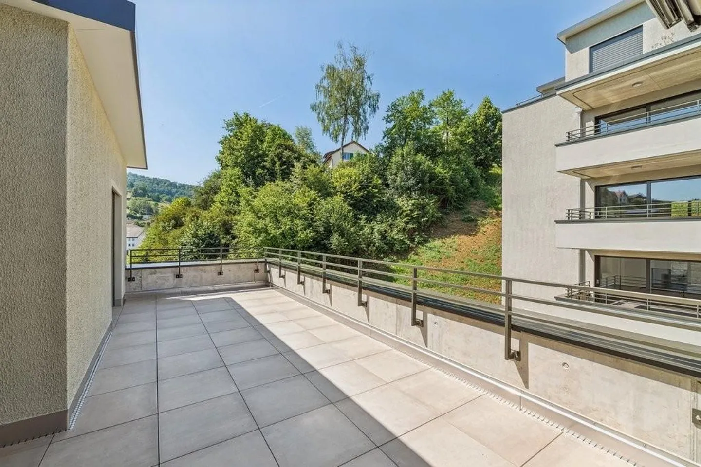 ERSTVERMIETUNG - exklusive Attikawohnung mit 3 Terrassen - Photo 12 sur 12
