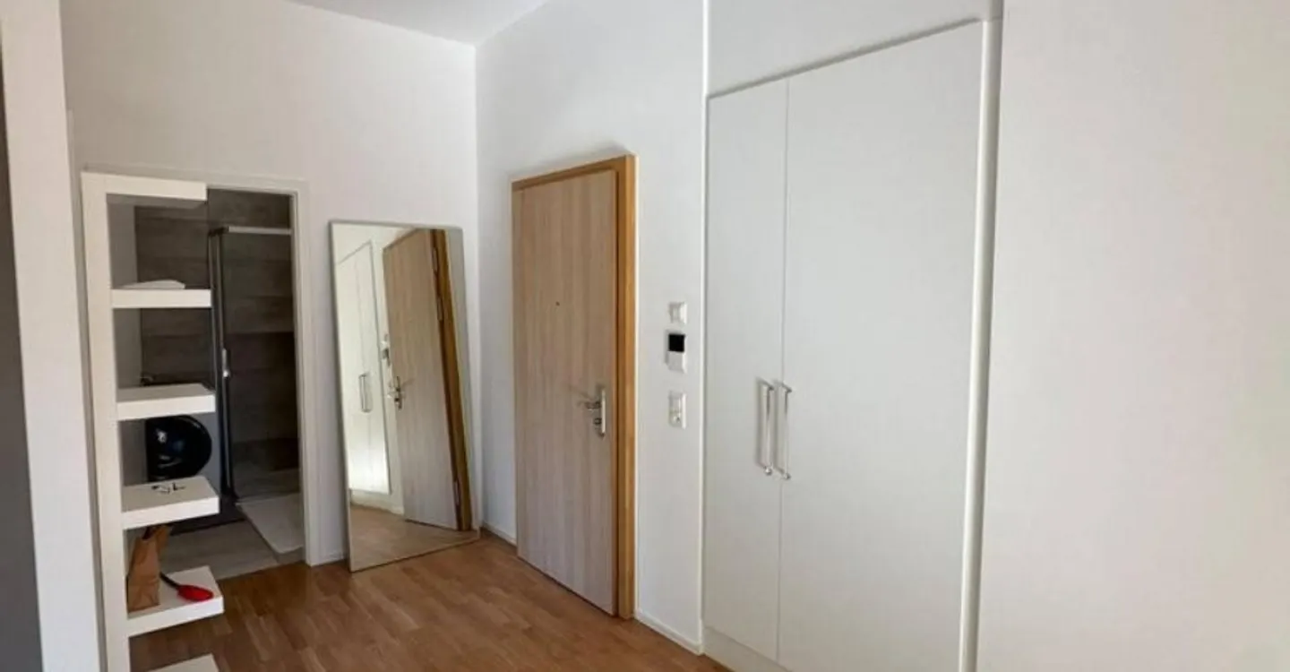 Appartement Moderne Près du Lac - Photo 3 sur 8