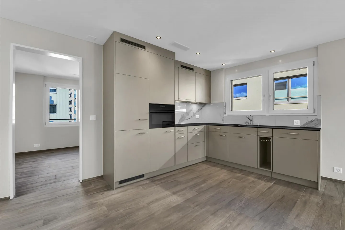 For those who want more than four walls - Photo 1 of 8