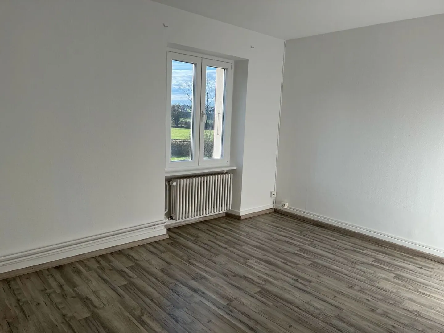 3.5-room apartment on the 1st floor / attractive conditions - Photo 3 of 13