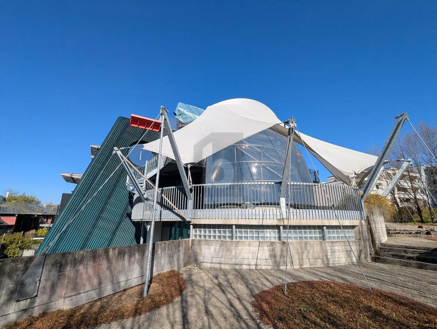 ARCHITECTURE MEETS MODERN CONSTRUCTION TECHNOLOGY - Photo 1 of 6