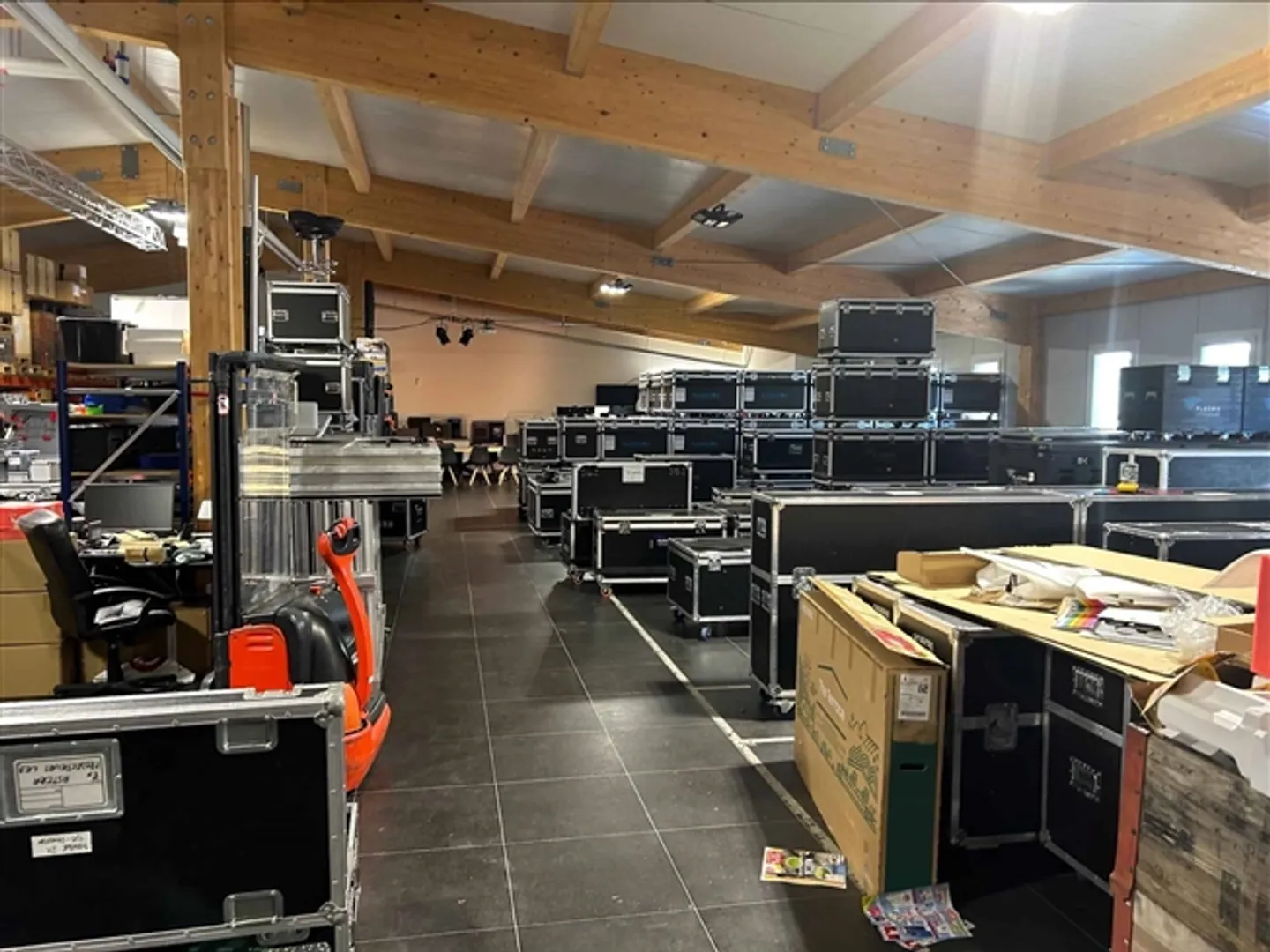 «Eine Chance Ihre 640 m2 große Werkstatt und Ihr Zuhause an der gleichen Adresse» - Foto 5 von 8