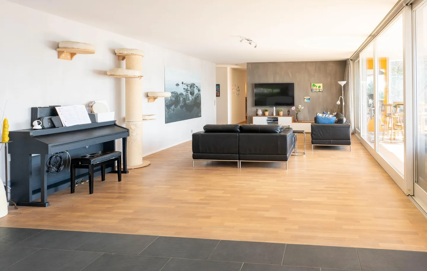 Appartamento 5.5 camere con vista spettacolare sul lago nelle colline idilliache di Oberägeri - Foto 4 di 13