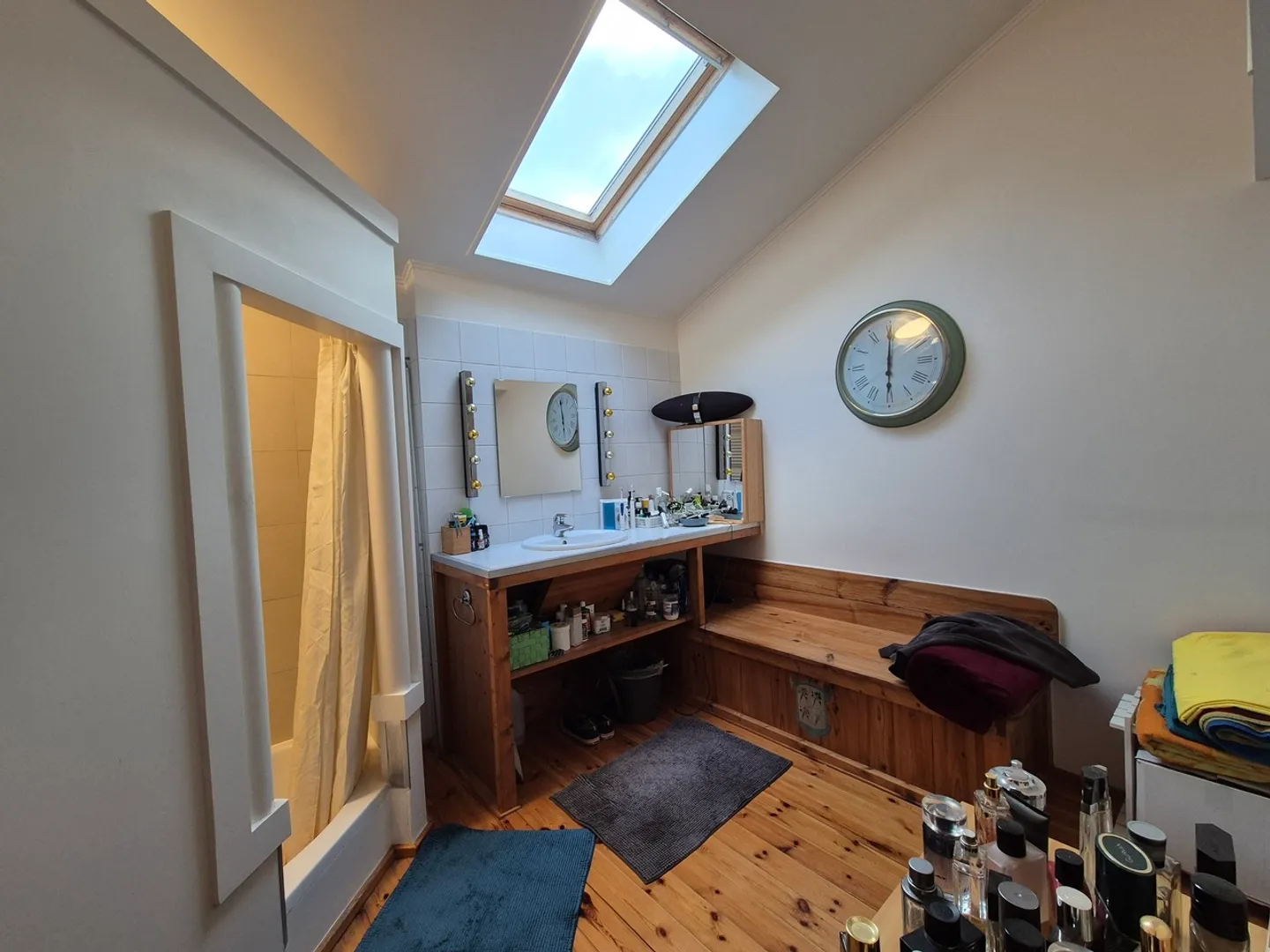 Rental building with 3 apartments, ideal for investments - Photo 4 of 14