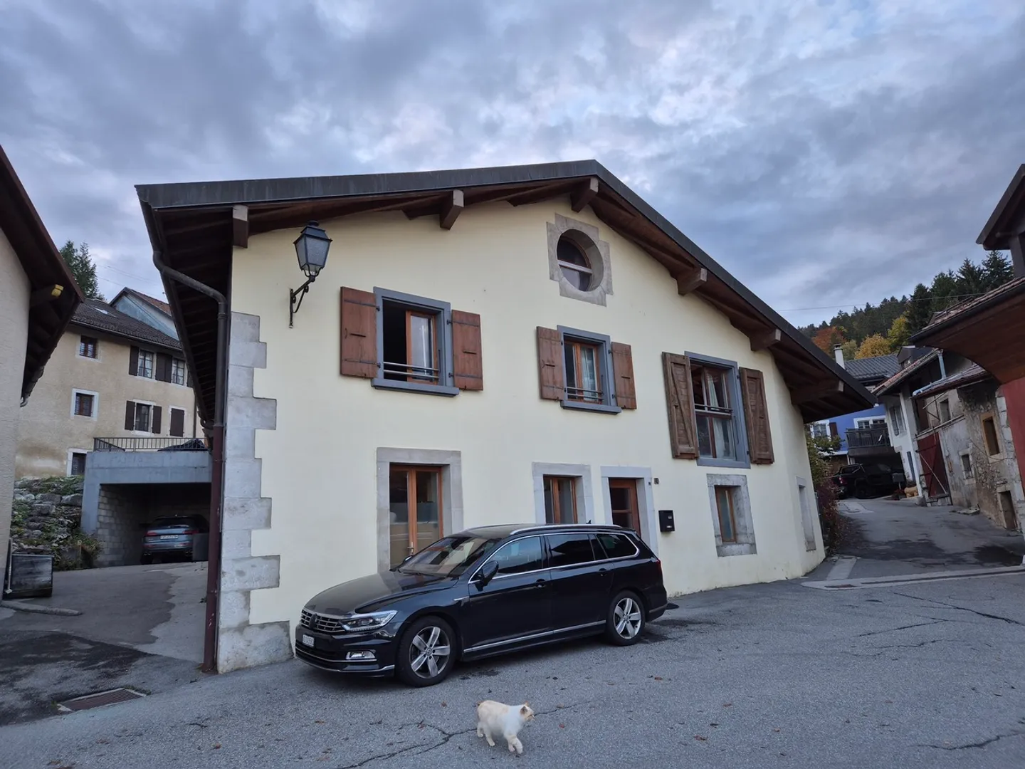 Rental building with 3 apartments, ideal for investments - Photo 14 of 14