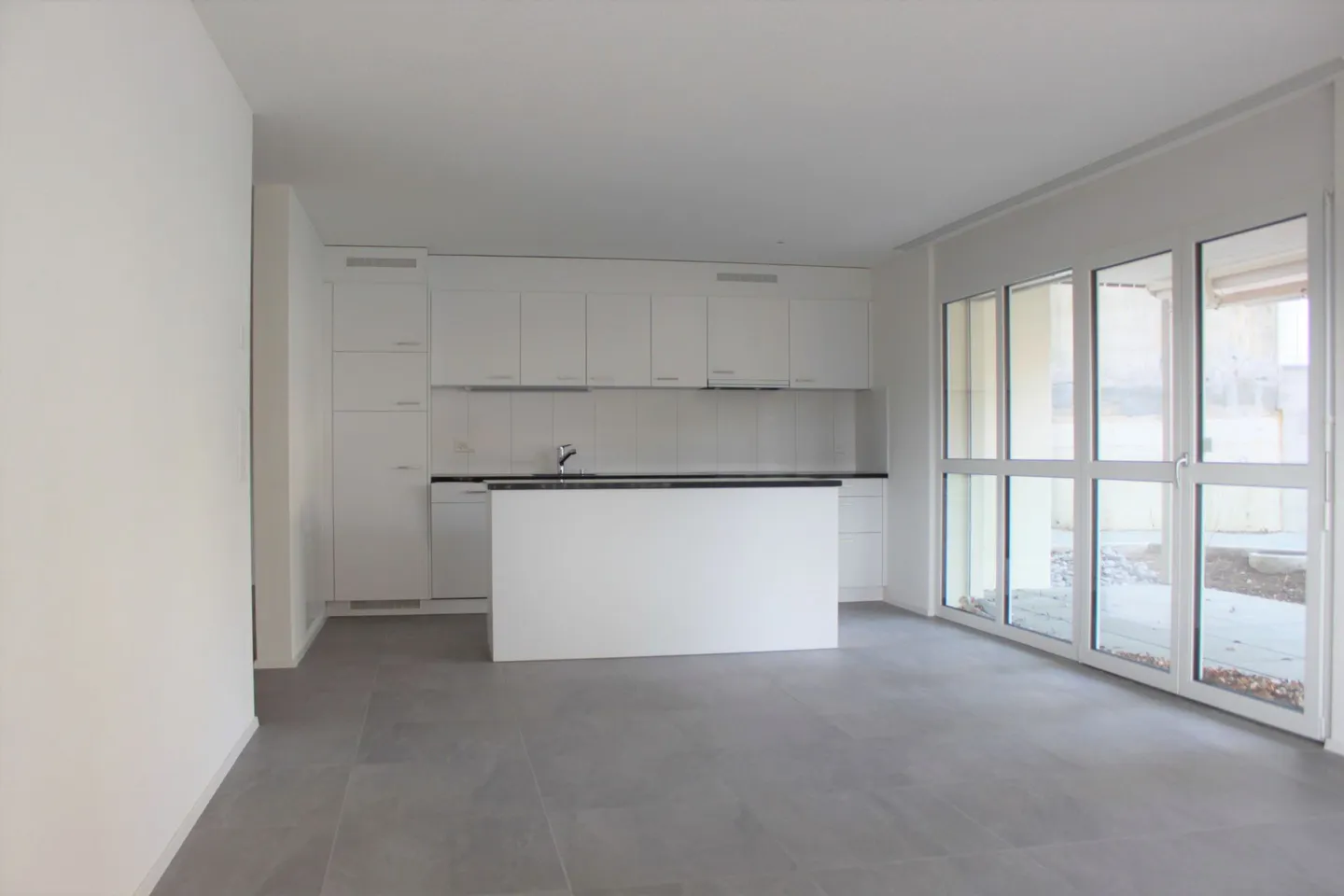 Modern 3.5-room ground floor apartment 87m2 - Photo 1 of 8
