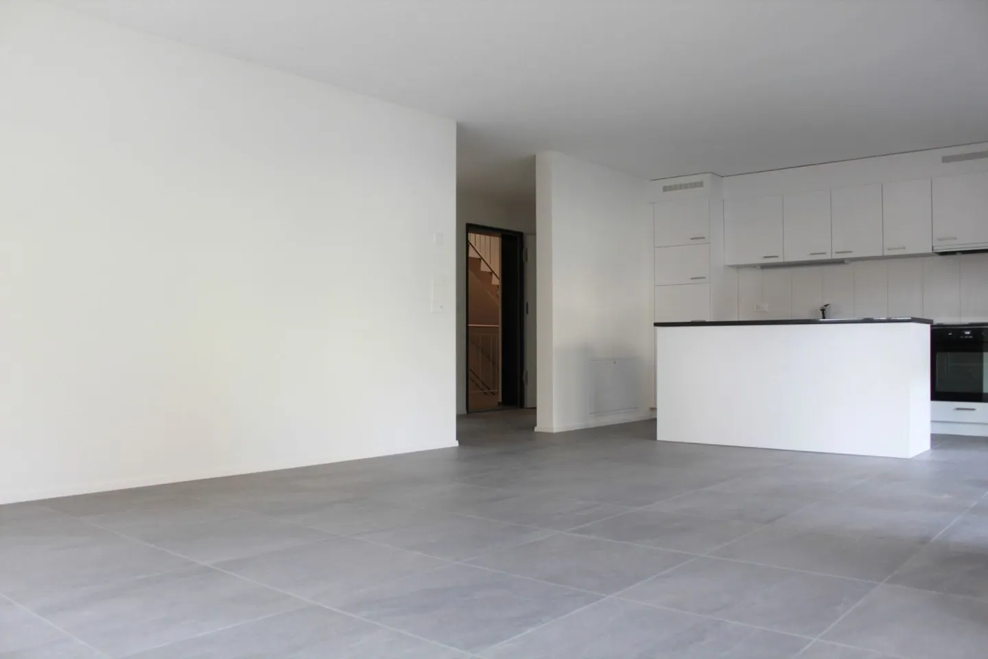 Modern 3.5-room ground floor apartment 87m2 - Photo 2 of 8