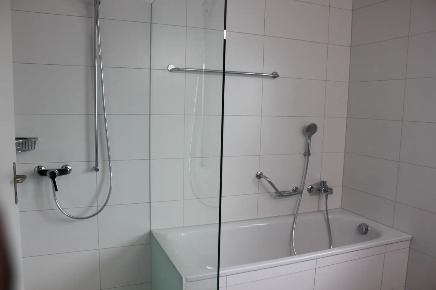 Modern 3.5-room ground floor apartment 87m2 - Photo 4 of 8
