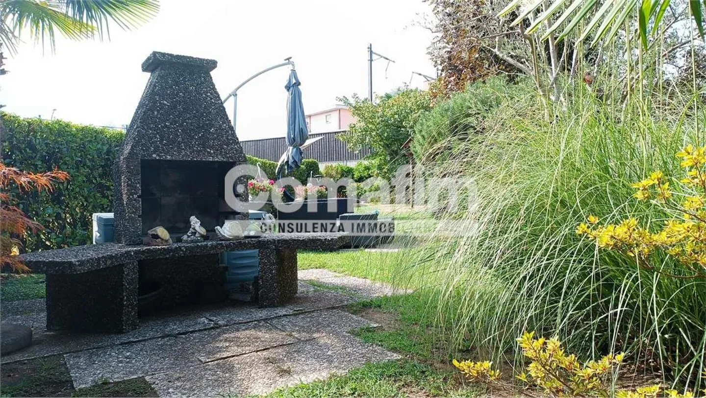 Doppelhaushälfte mit großem Garten - Foto 6 von 12
