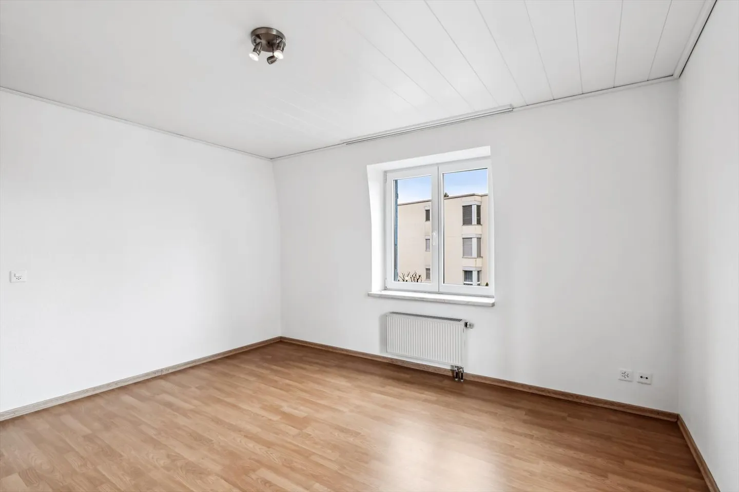 Immeuble résidentiel 14 pièces - Photo 6 sur 10