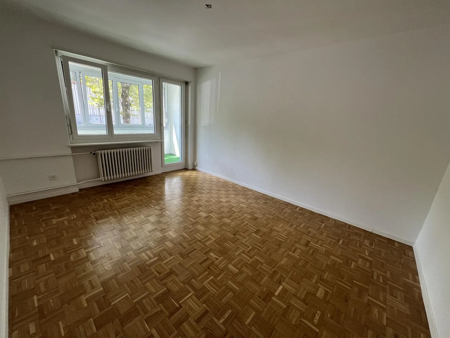 Vivere attraente in una posizione tranquilla - Foto 4 di 10