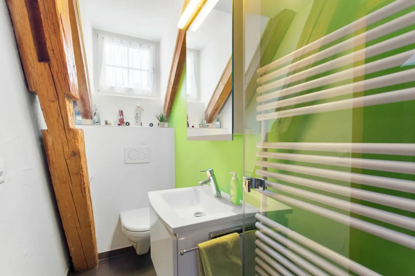 Modern Meets Historical - Photo 12 of 16