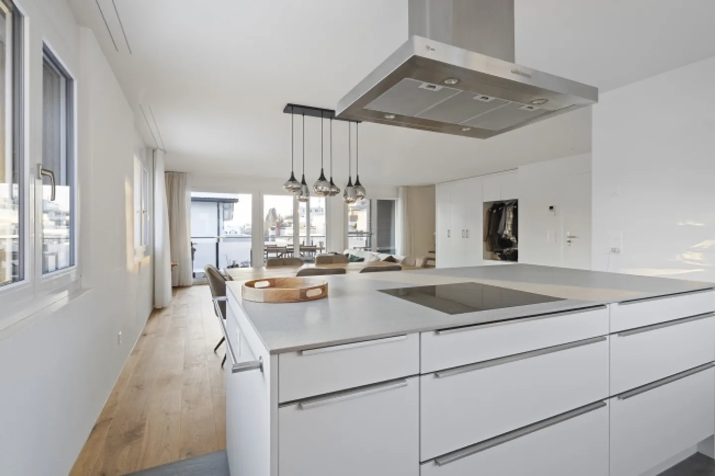 Modernes Zuhause mit Seesicht - Foto 5 von 14