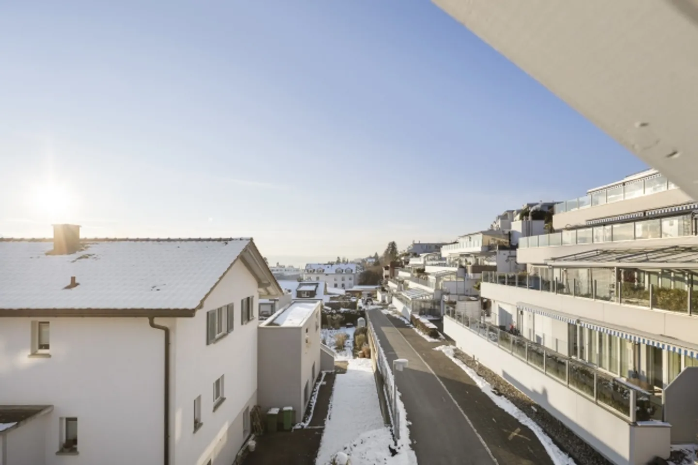 Modernes Zuhause mit Seesicht - Foto 11 von 14