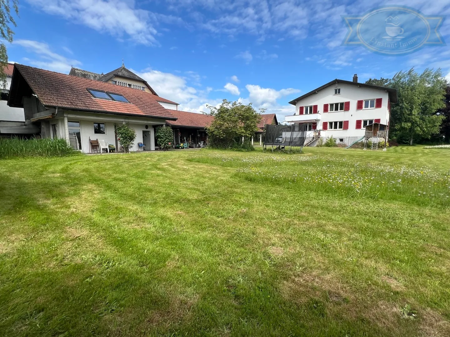 Casa doppia con grande appezzamento e padiglione convertibile - Foto 1 di 18