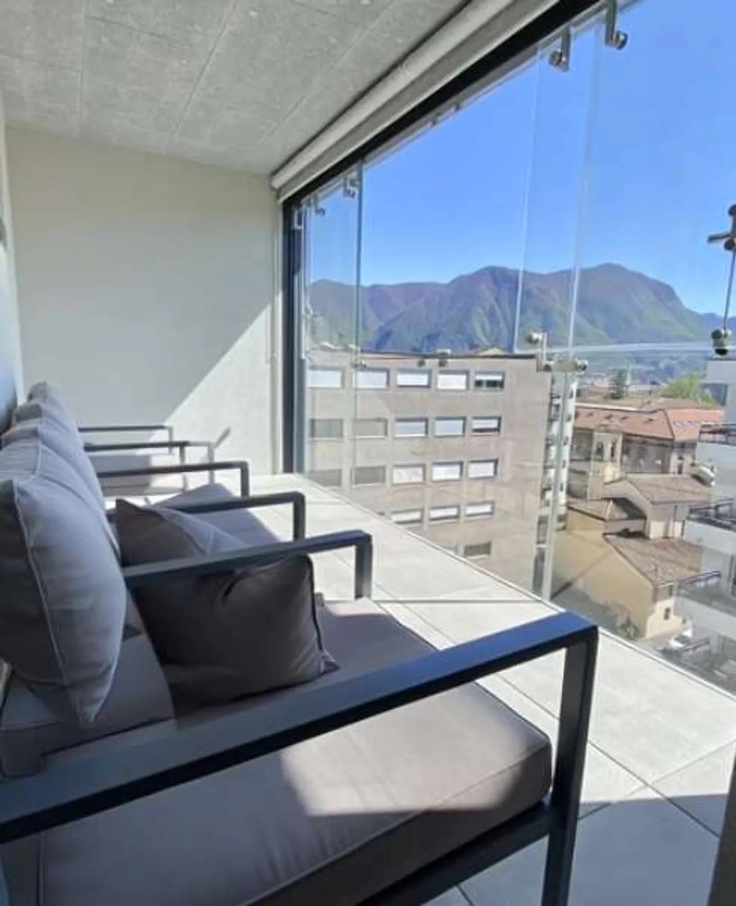 Two and a half room apartment in Lugano center - Photo 2 of 5