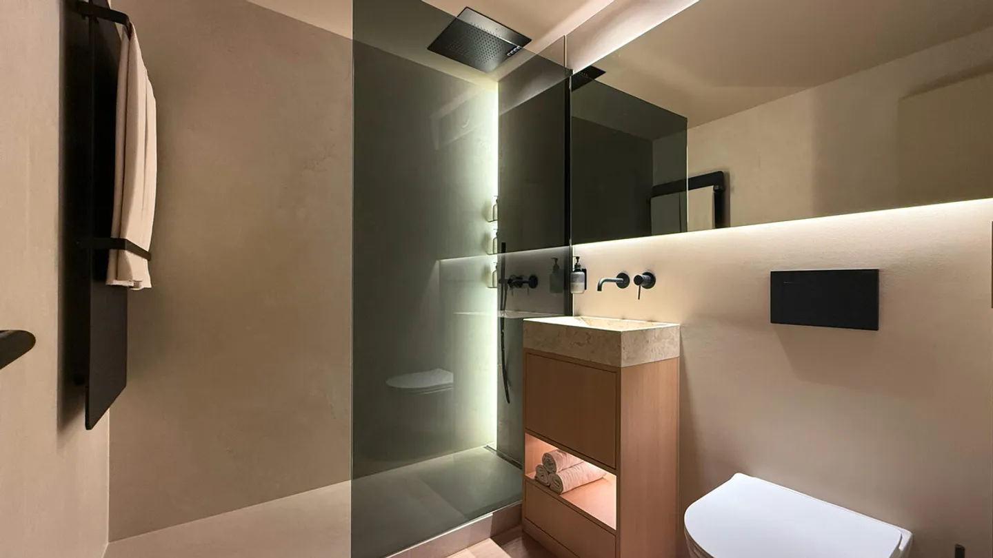 Appartement de Luxe avec Vue Époustouflante - Photo 6 sur 10