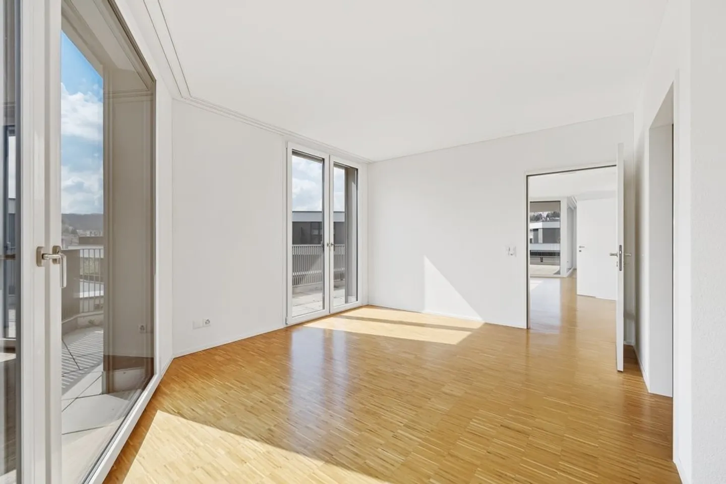 Modernes Apartment mit Dachterrasse - Foto 9 von 12