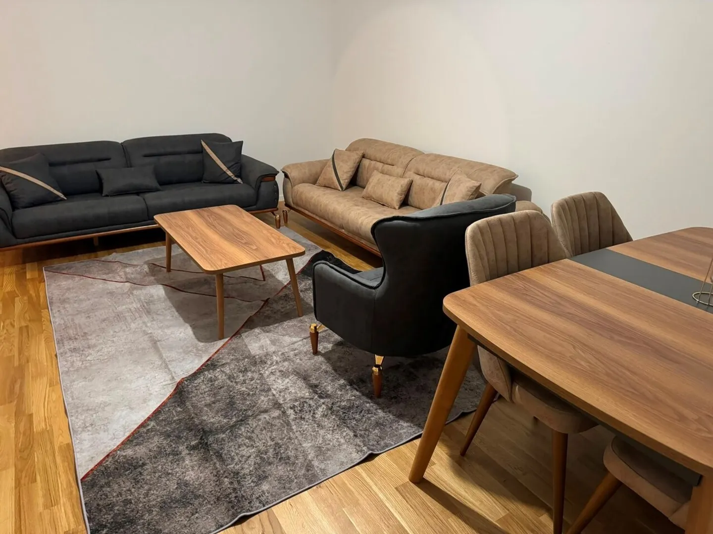 Ideal location - spacious and quiet - Photo 6 of 9