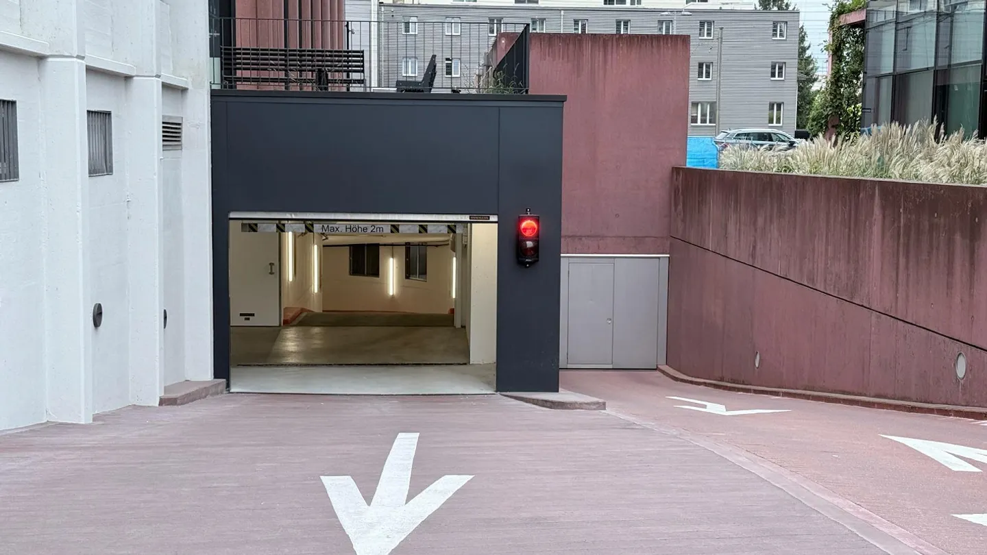 Votre place de parking à la gare de Glattbrugg - Photo 2 sur 5