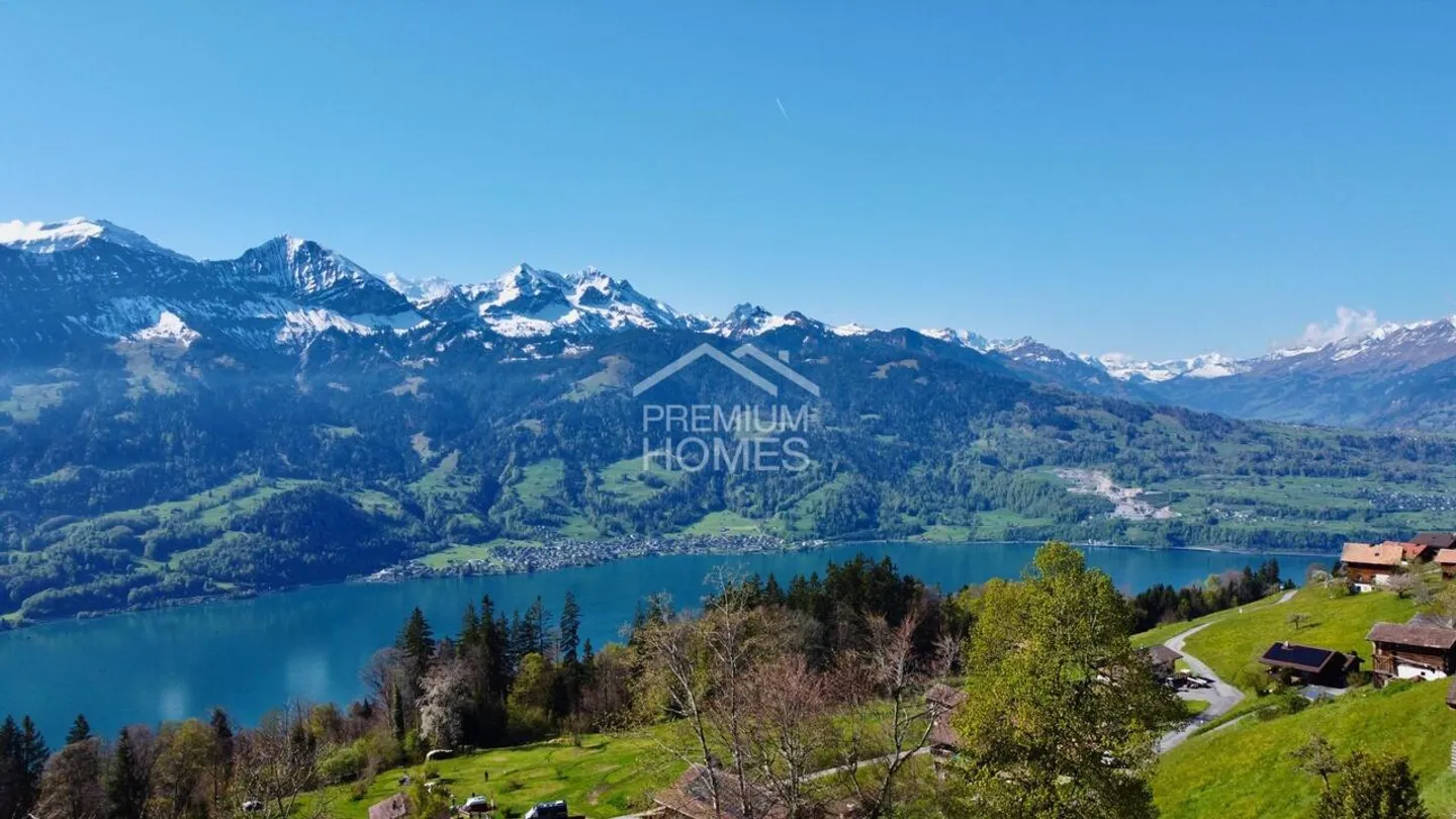 Fascination pure ! - Terrain constructible unique avec vue sur la montagne et le lac ! - Photo 6 sur 7