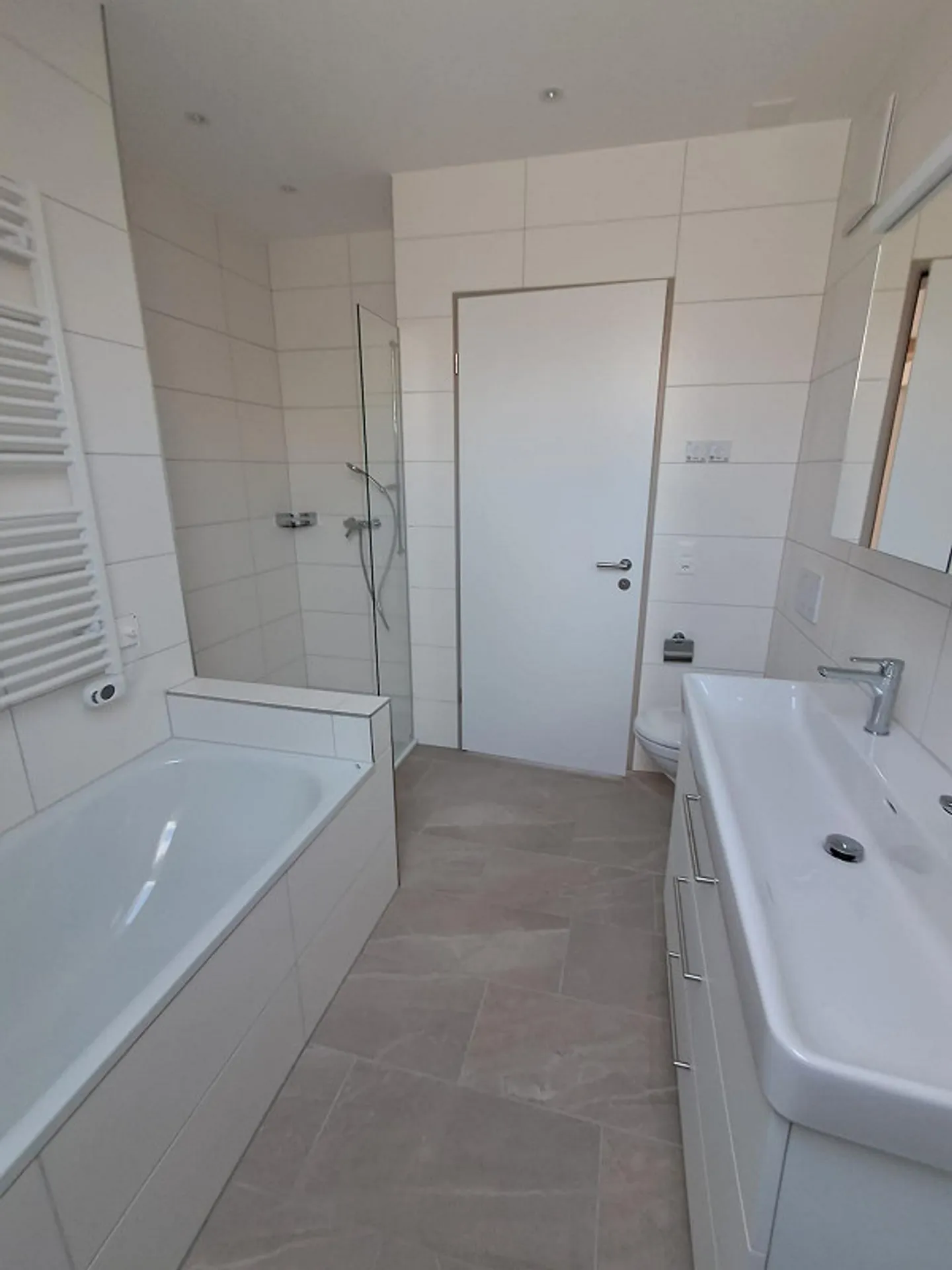 New apartment in the middle of the village - Photo 6 of 16