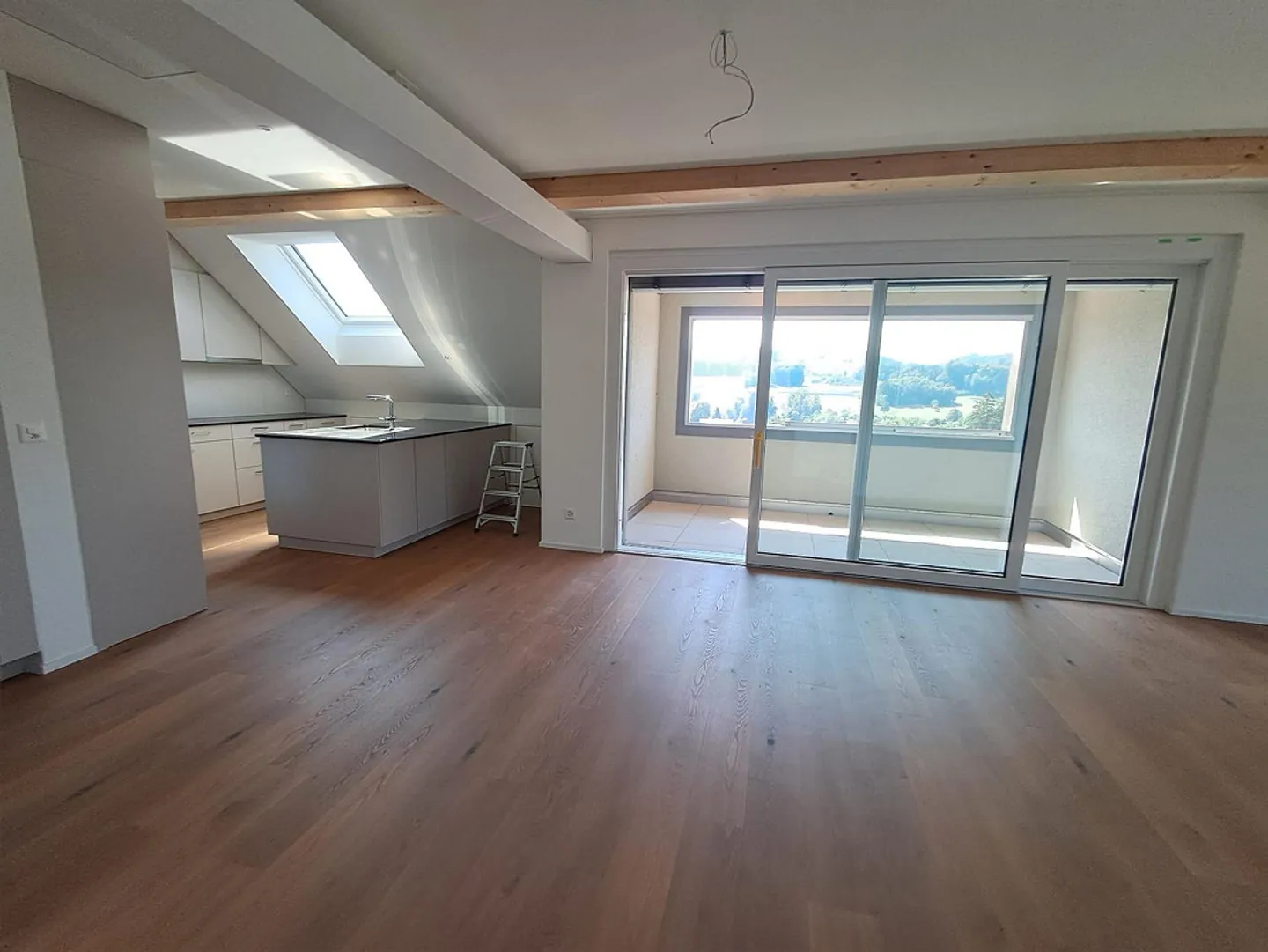 New apartment in the middle of the village - Photo 13 of 16