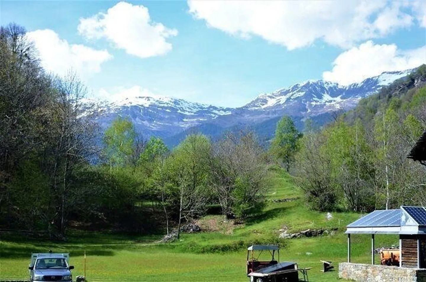 Peaceful Land Plot in Leventina - Photo 9 of 13
