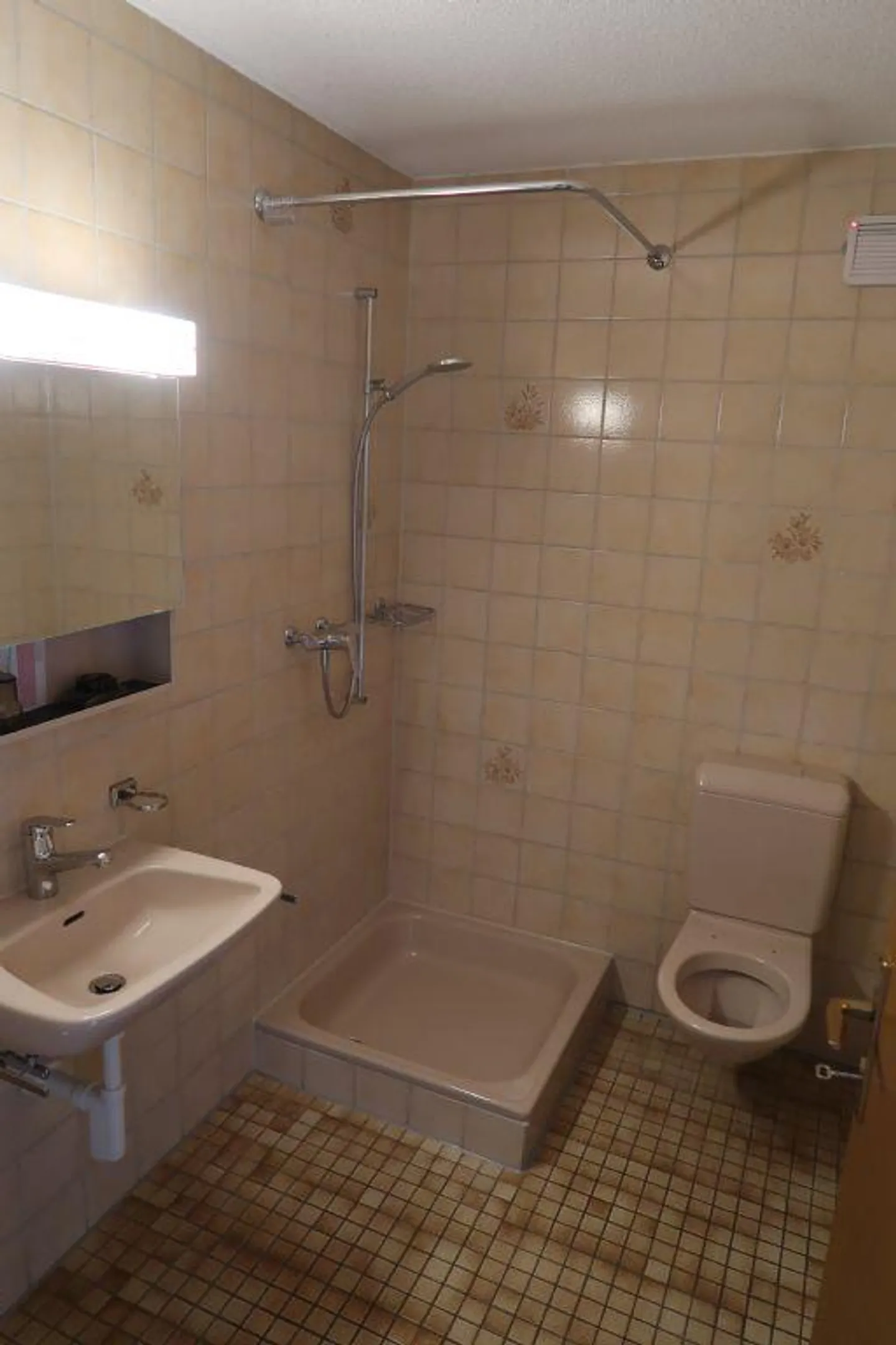 APPARTAMENTO ACCOGLIENTE - Foto 9 di 9