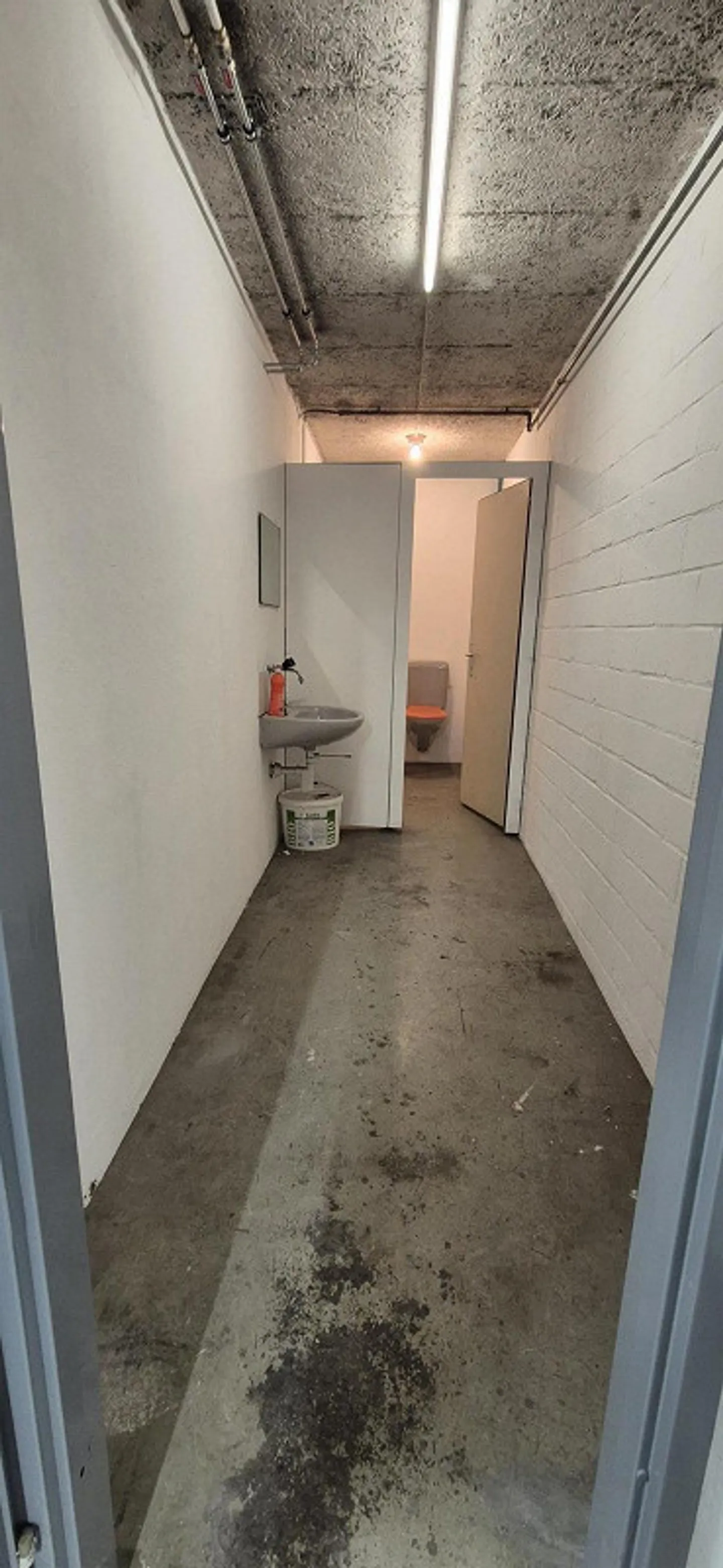 Espace Commercial Polyvalent - Photo 8 sur 10