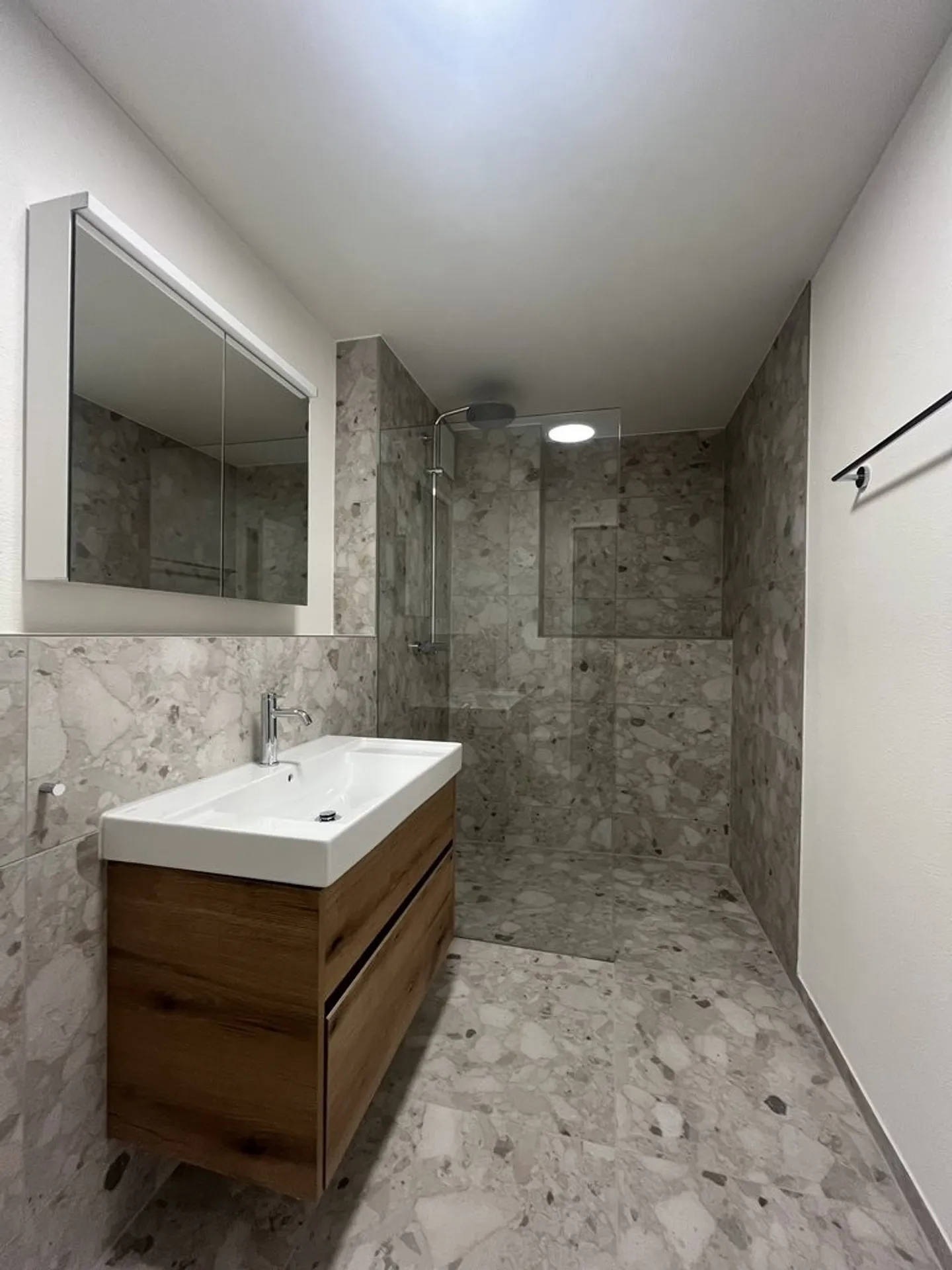 Prima locazione - Appartamento giardino attraente in affitto - Foto 6 di 7