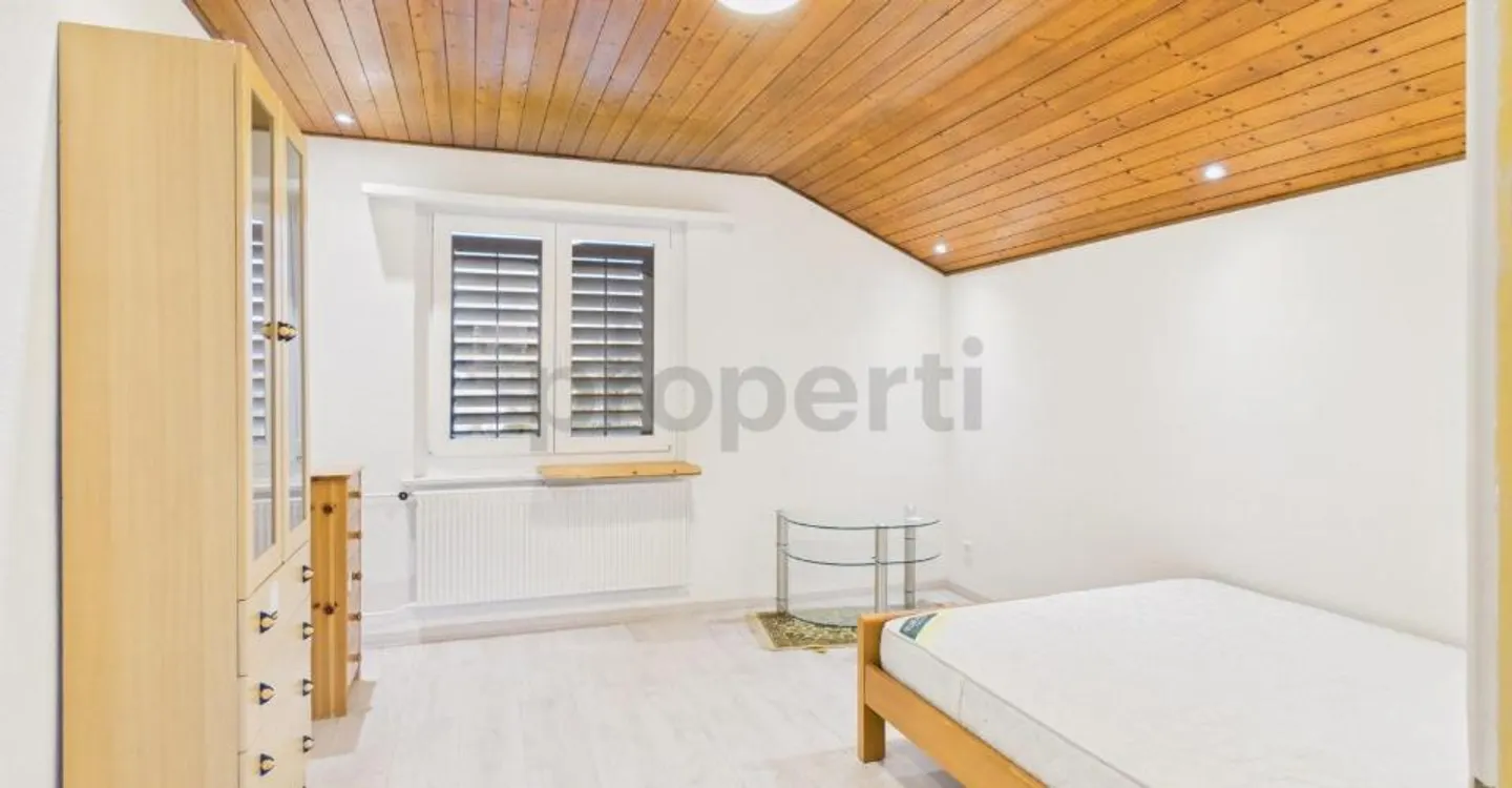 Chambre individuelle charmante avec mobilier pratique à Oberweningen - Photo 3 sur 9
