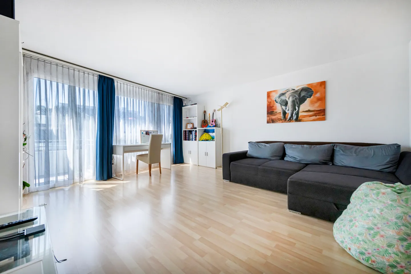Charming Apartment in Quiet Area - Photo 5 of 13