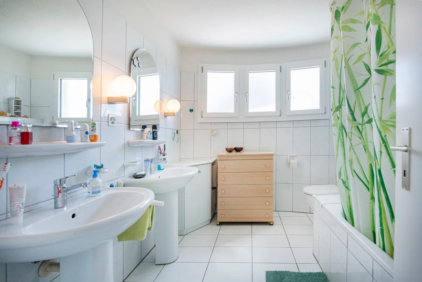 Charming Apartment in Quiet Area - Photo 10 of 13