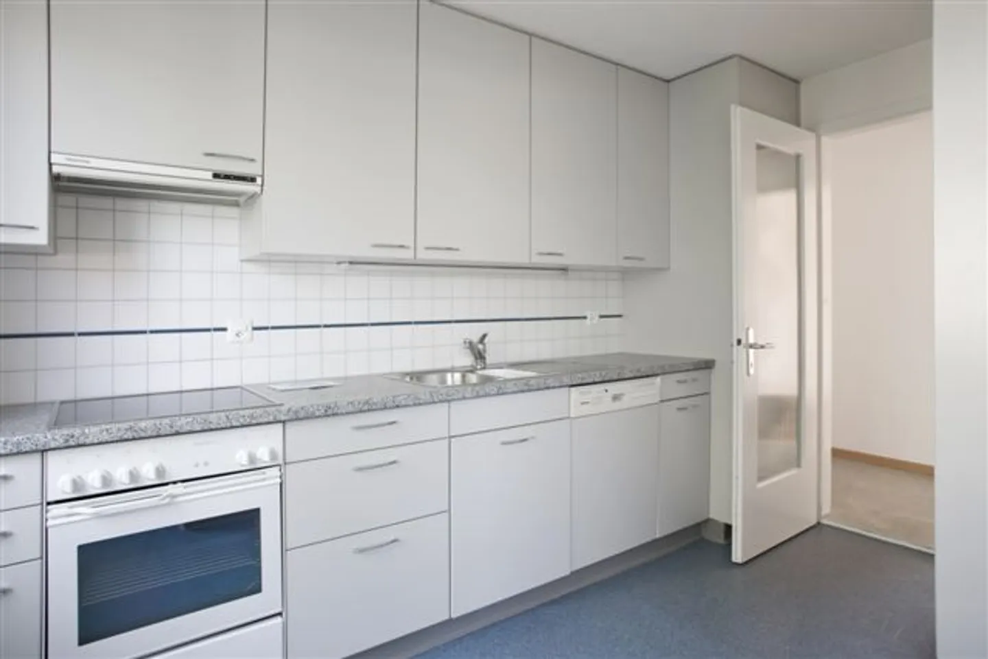 Residential property in a preferred location - Photo 4 of 7
