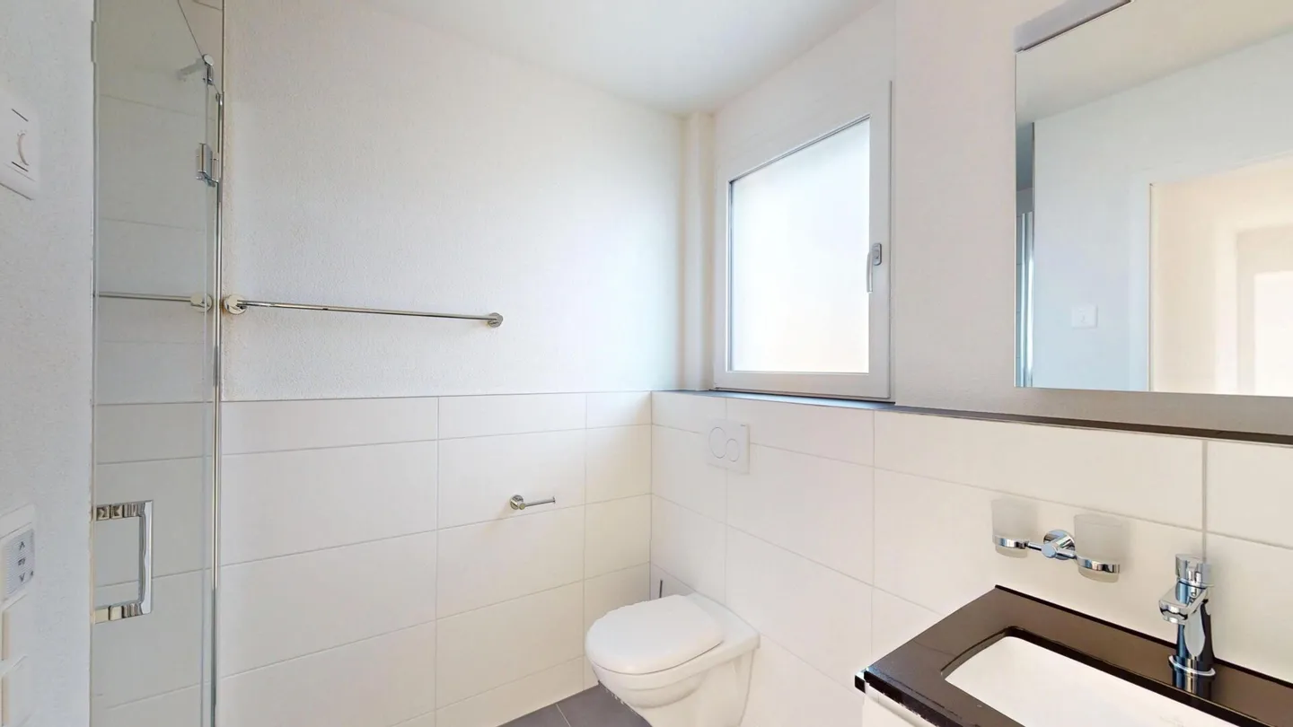 Appartamento moderno di 3,5 locali con terrazza di 27 m² - Foto 8 di 10