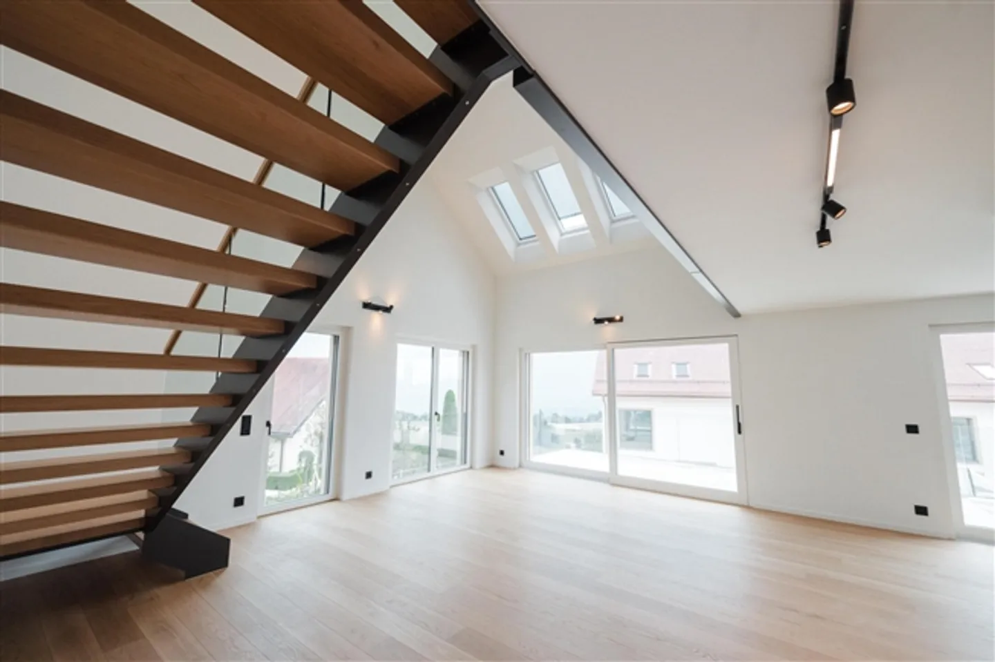 «Komfort und Prestige für eine außergewöhnliche Immobilie zur Miete» - Foto 4 von 5