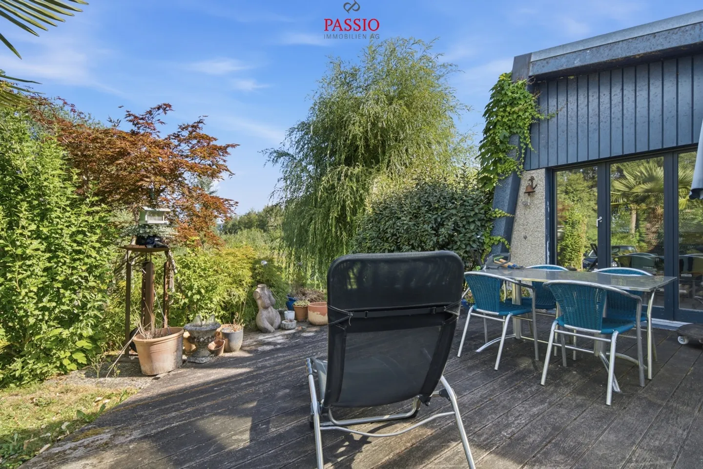 Holiday Paradise with Private Land Directly on Lake Neuchâtel - Photo 14 of 39