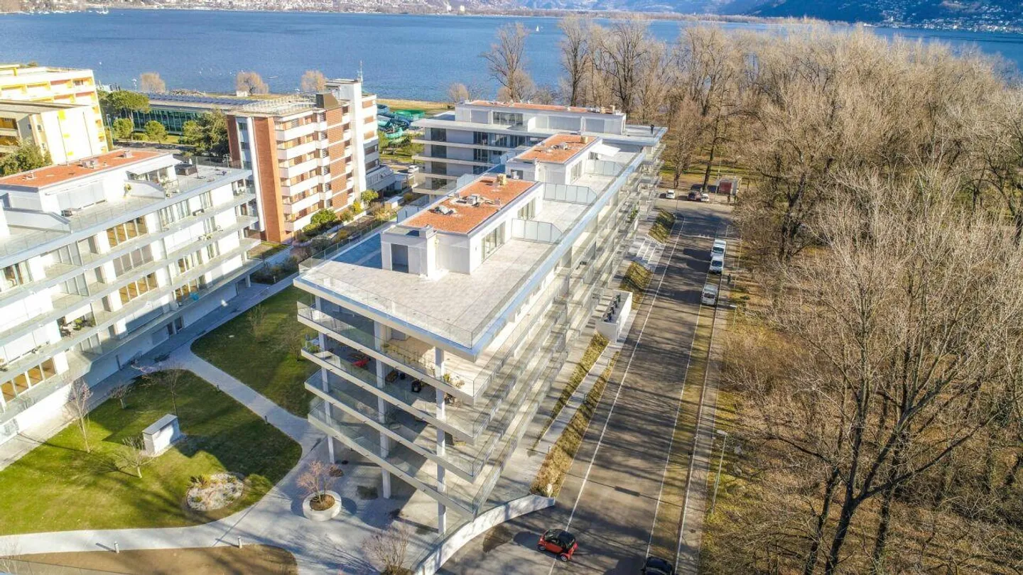 Penthouse Duplex Exclusif à Locarno entre Luxe et Nature - Résidence Parcolago copie - Photo 9 sur 9