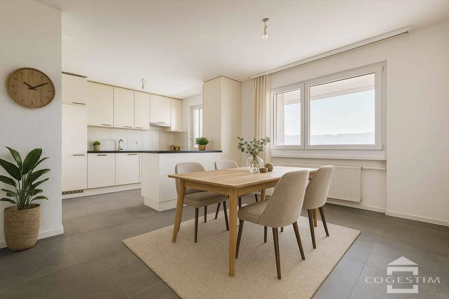 4.5 Room Apartment - Photo 1 of 13