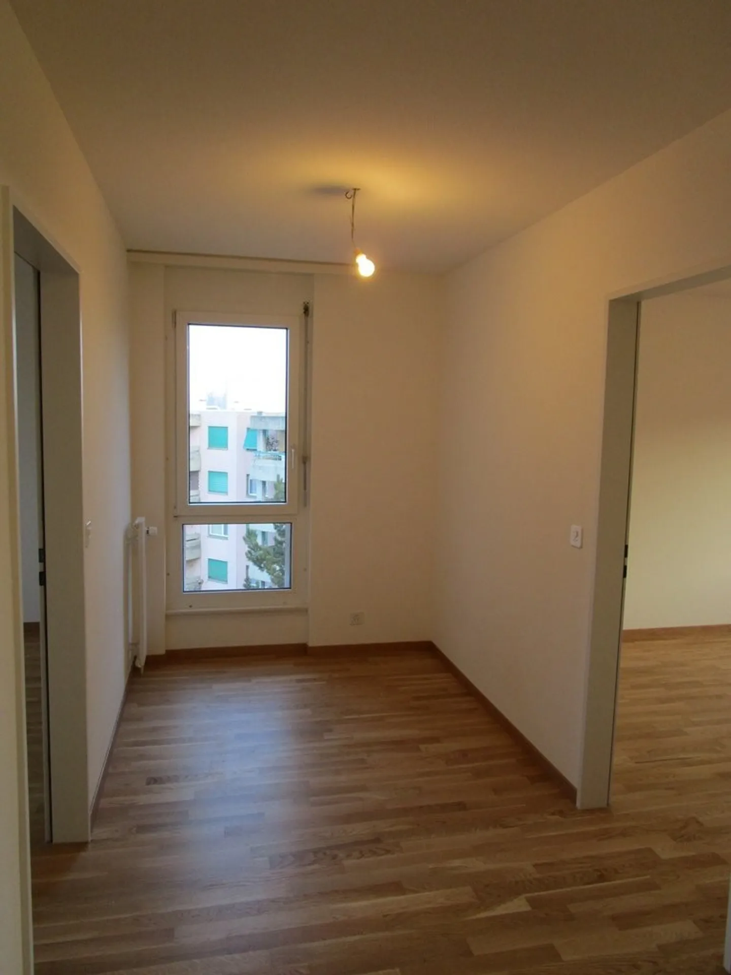 Charming Apartment in Quiet Area - Photo 7 of 11