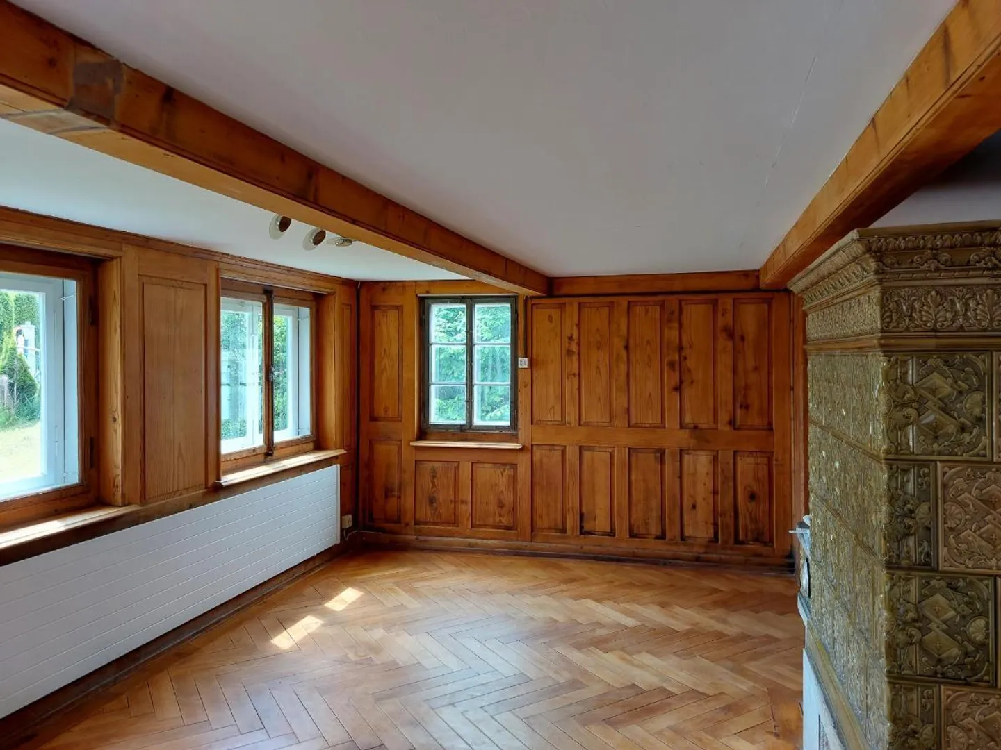 4.5 Room Farmhouse - Photo 2 of 4