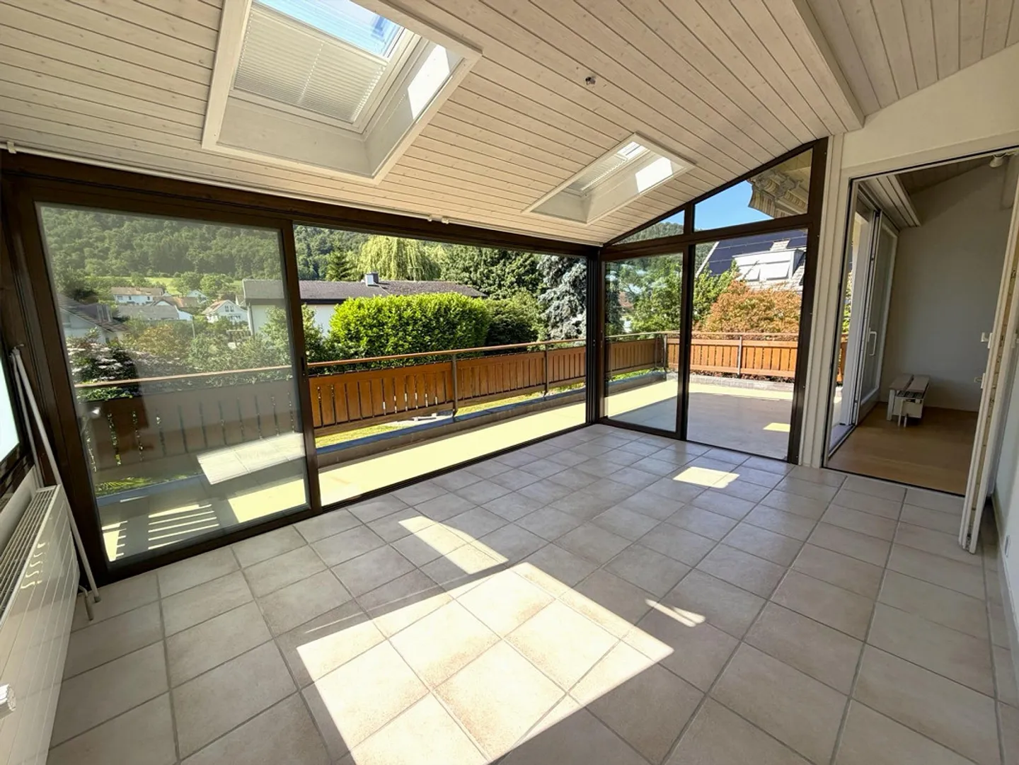 Living like in a single-family home with modern expansion standard - Photo 6 of 10