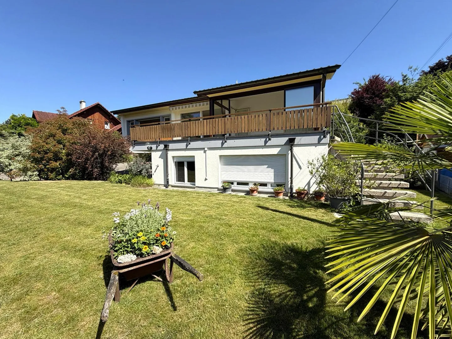Living like in a single-family home with modern expansion standard - Photo 9 of 10