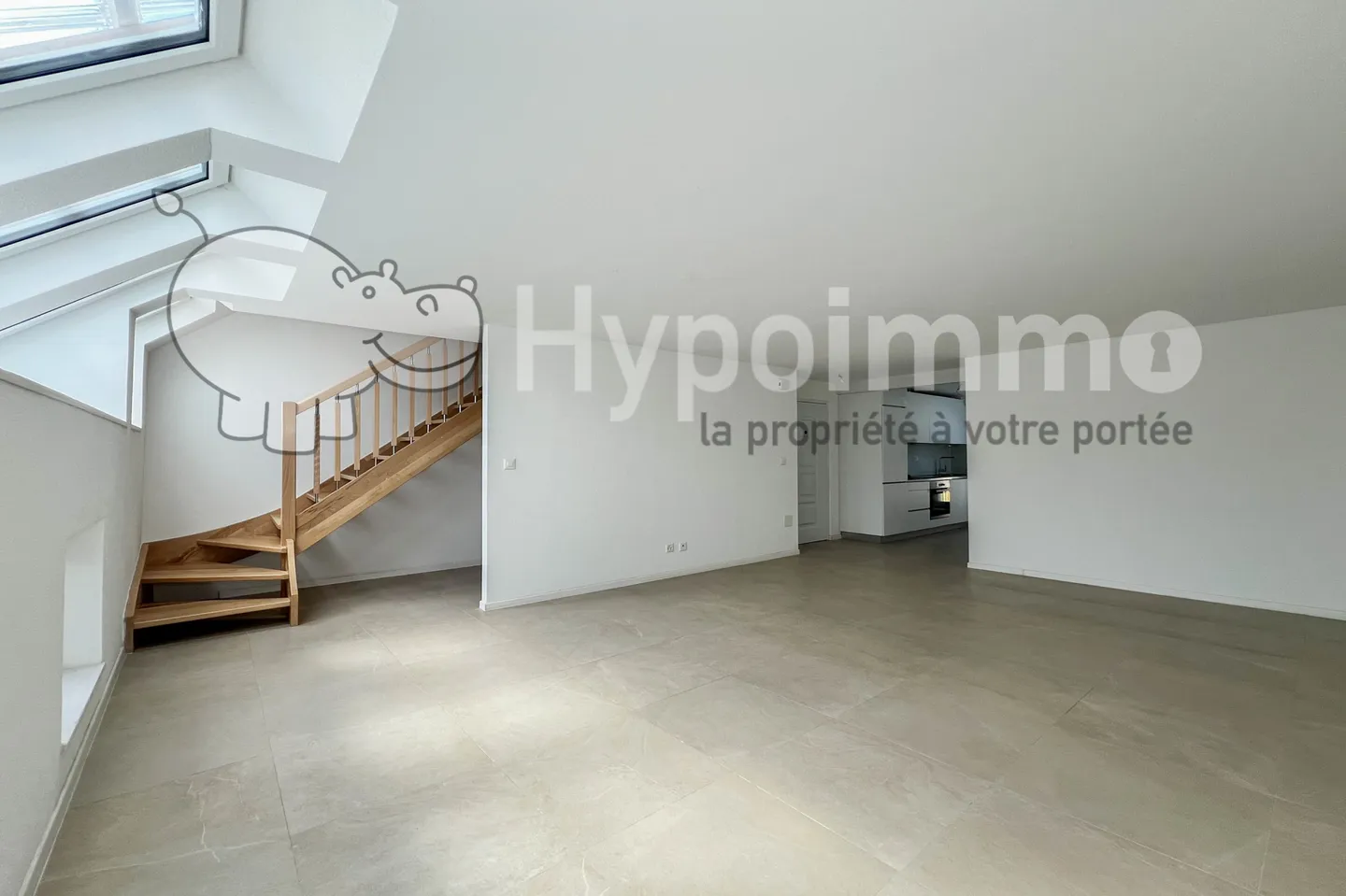 Charmant duplex de 4 pièces entièrement rénové pour du rendement - Foto 1 di 13